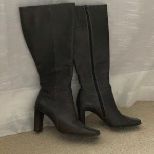 Dark brown Karen Scott calf boot size 7W